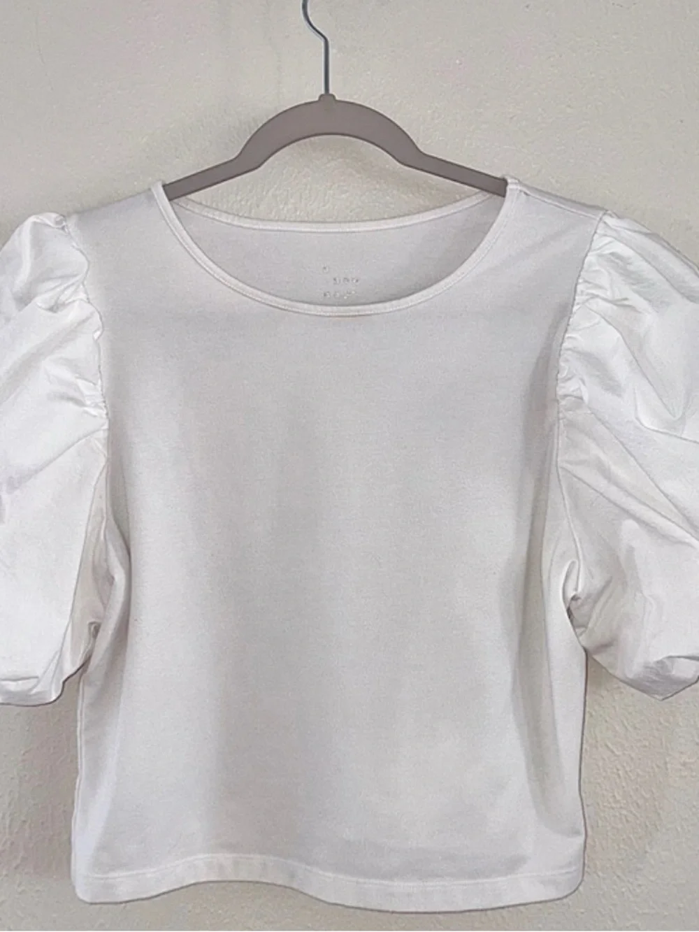 White Puff Sleeve Women's Top - Picture 1 of 4